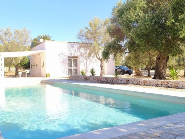 casa indipendente in vendita a Carovigno