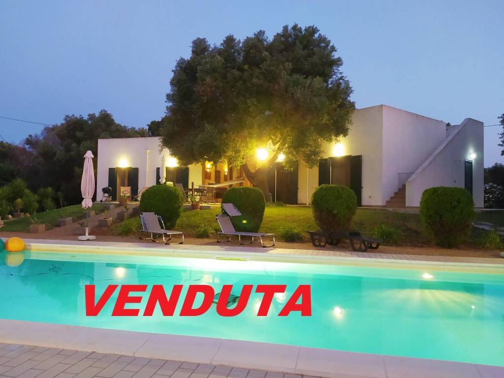 casa indipendente in vendita a Carovigno