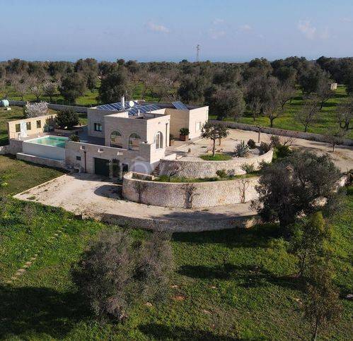 casa indipendente in vendita a Carovigno in zona Torre Santa Sabina