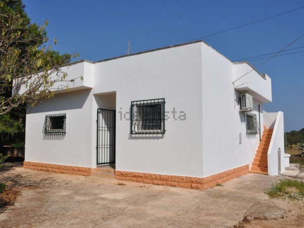 casa indipendente in vendita a Carovigno