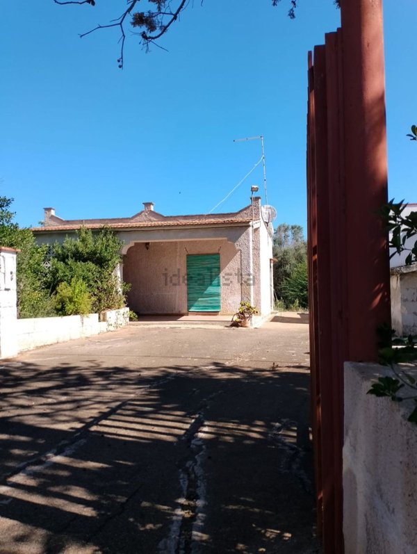 casa indipendente in vendita a Carovigno