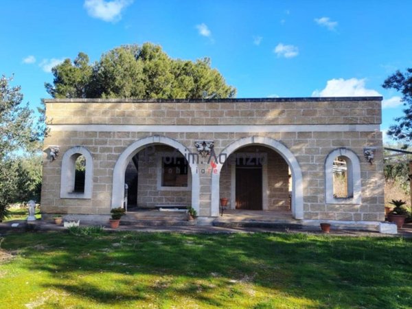 casa indipendente in vendita a Carovigno