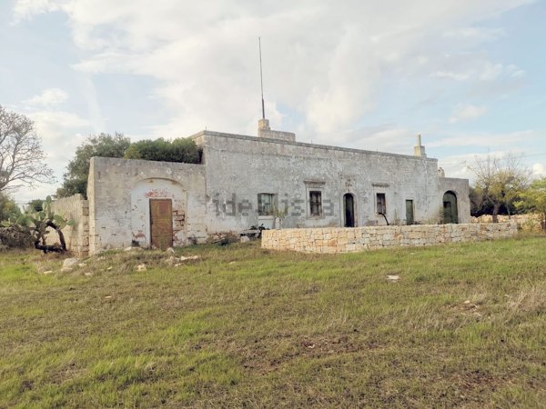 casale in vendita a Carovigno