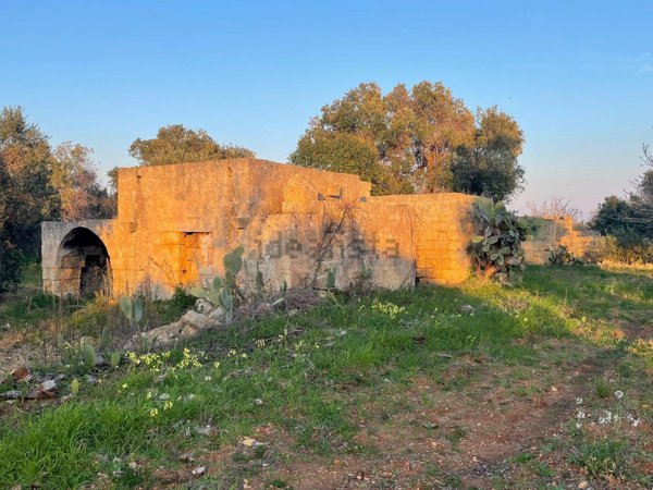 casa indipendente in vendita a Carovigno in zona Serranova
