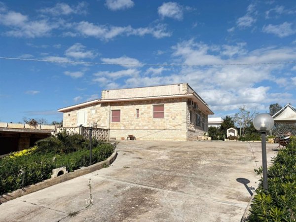 casa indipendente in vendita a Carovigno