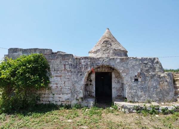 casale in vendita a Carovigno