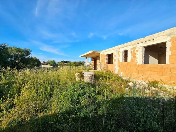 casa indipendente in vendita a Carovigno in zona Torre Santa Sabina