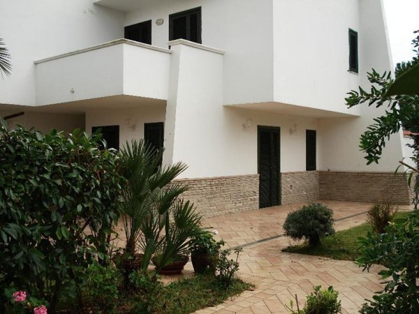 casa indipendente in vendita a Carovigno