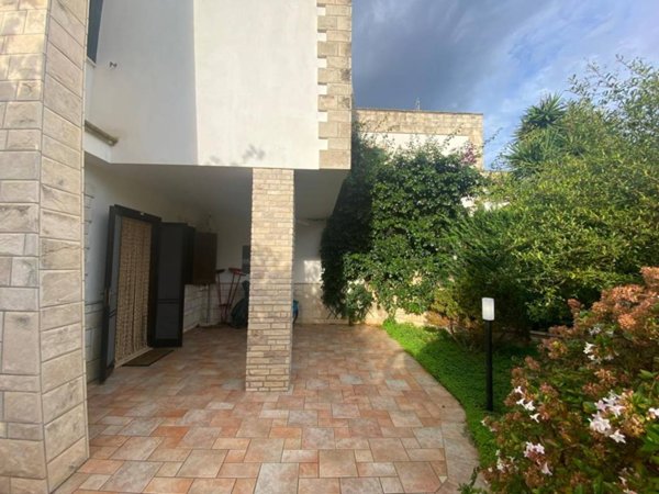 casa indipendente in vendita a Carovigno