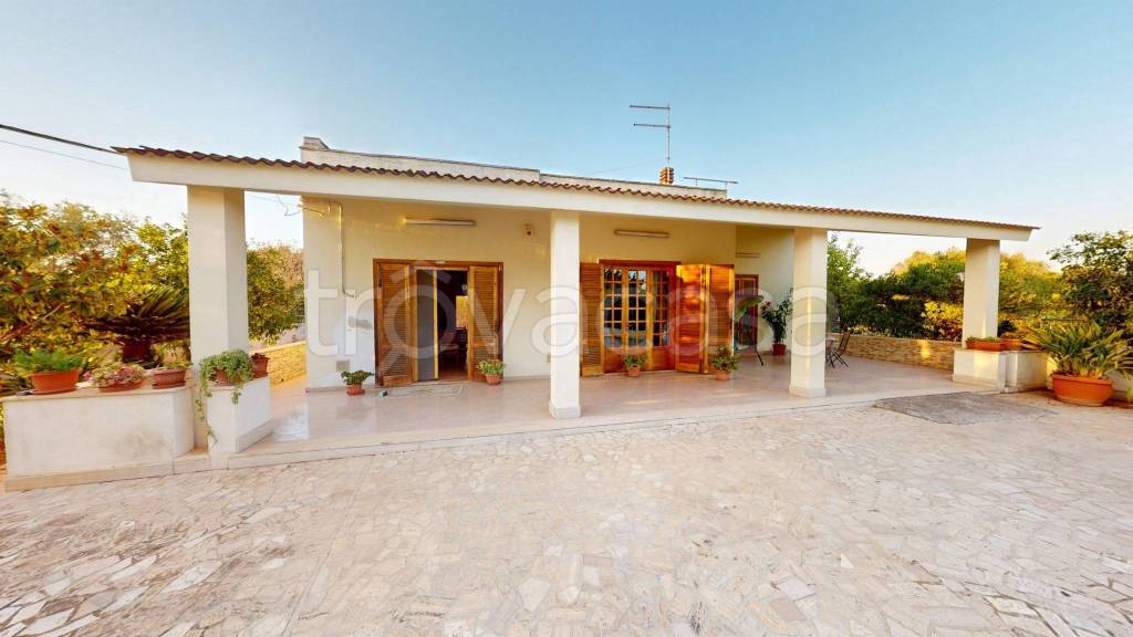 casa indipendente in vendita a Carovigno