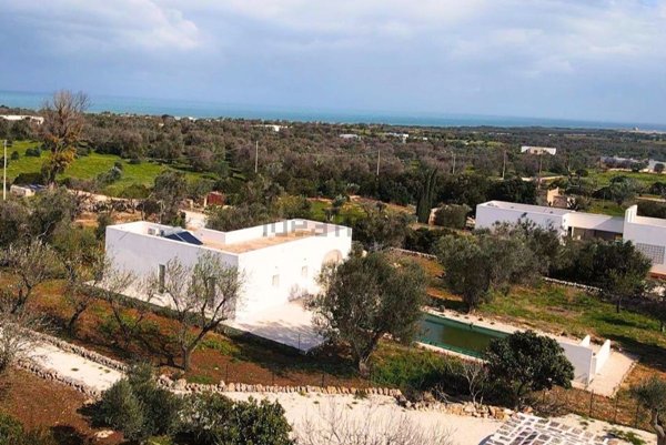 casa indipendente in vendita a Carovigno