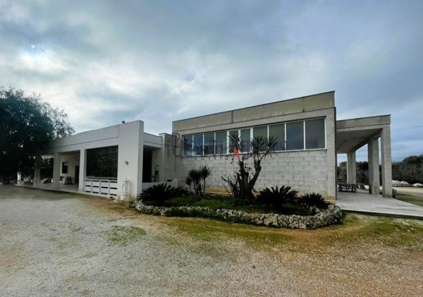 ufficio in vendita a Carovigno