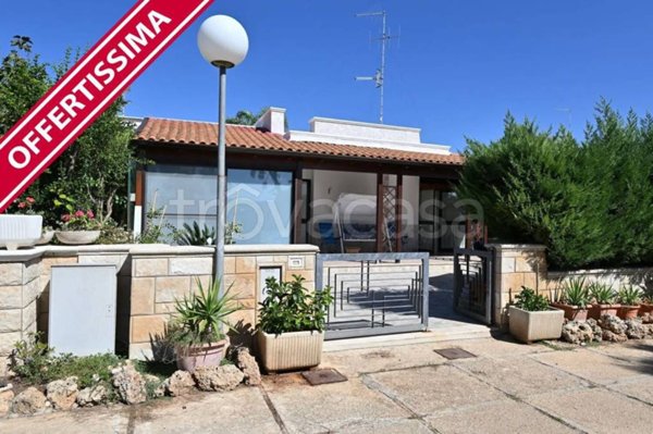 casa indipendente in vendita a Carovigno in zona Serranova