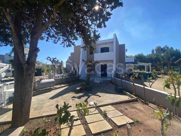 casa indipendente in vendita a Carovigno