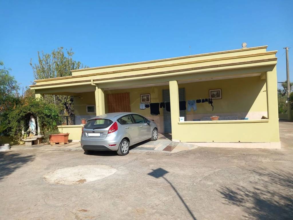 casa indipendente in vendita a Carovigno