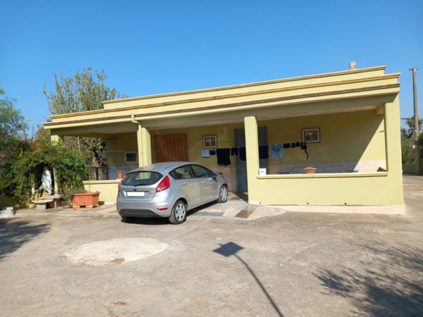 casa indipendente in vendita a Carovigno