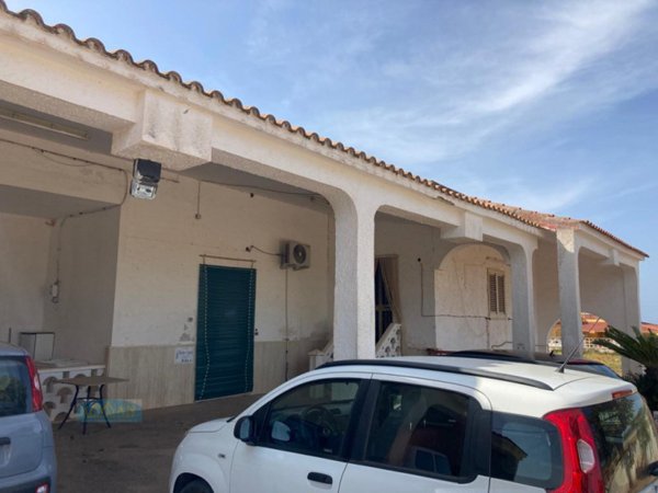 casa indipendente in vendita a Carovigno