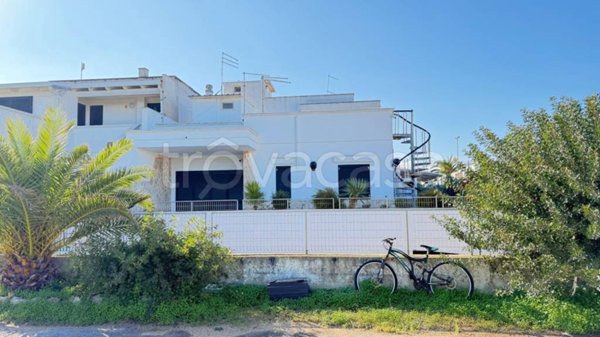 casa indipendente in vendita a Carovigno in zona Torre Santa Sabina