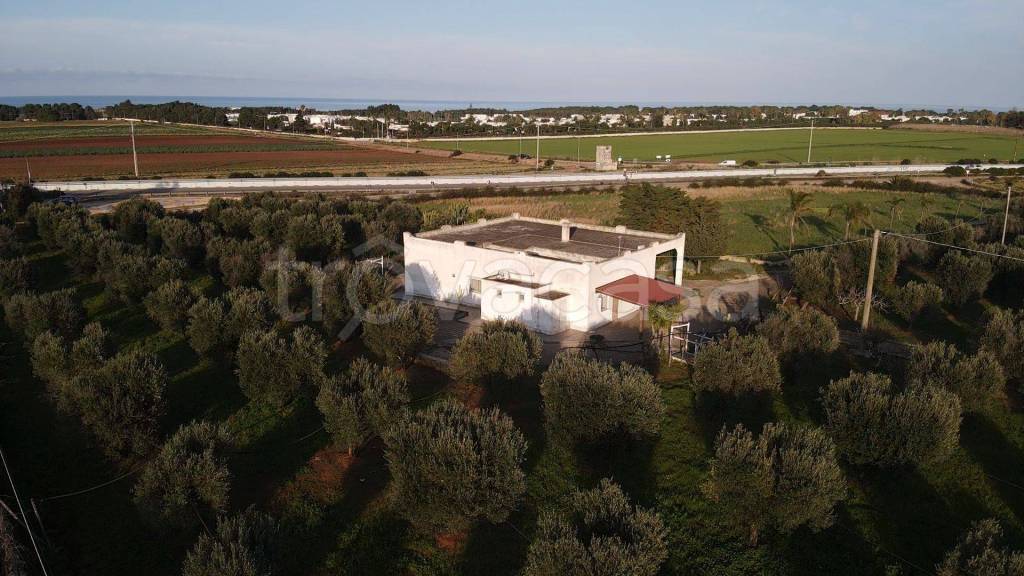 casa indipendente in vendita a Carovigno