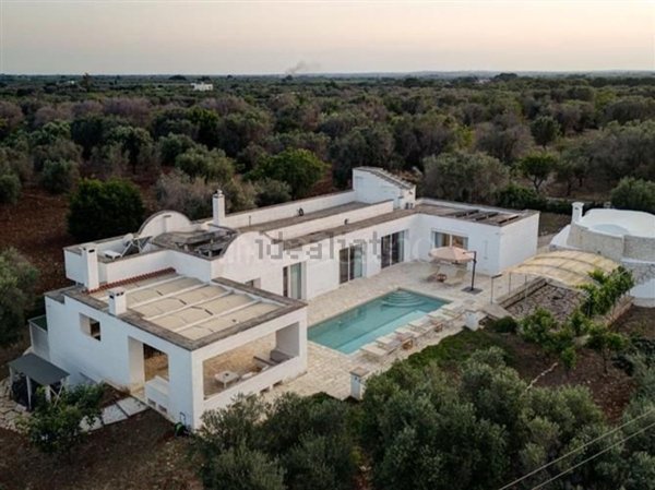 casa indipendente in vendita a Carovigno