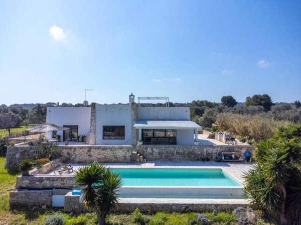 casa indipendente in vendita a Carovigno