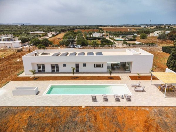 casa indipendente in vendita a Carovigno