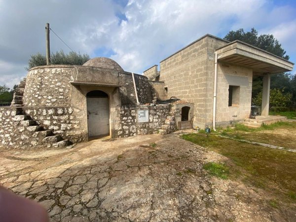 casale in vendita a Carovigno