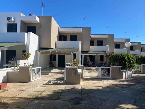 casa indipendente in vendita a Carovigno