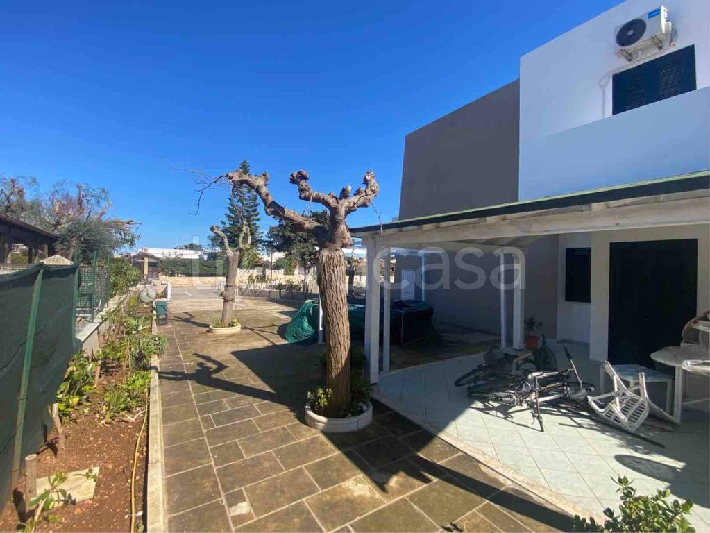 casa indipendente in vendita a Carovigno