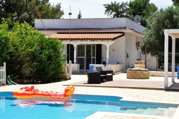 casa indipendente in vendita a Carovigno