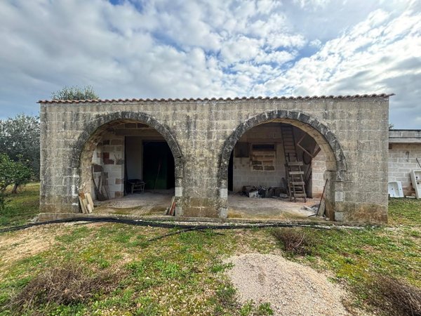 casa indipendente in vendita a Carovigno