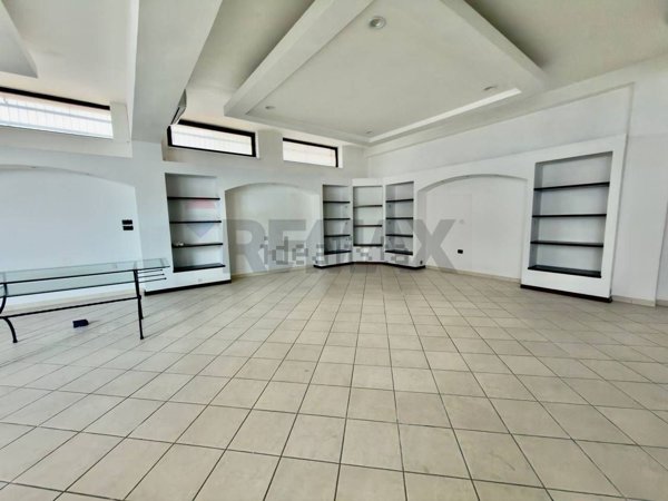 locale commerciale in vendita a Carovigno