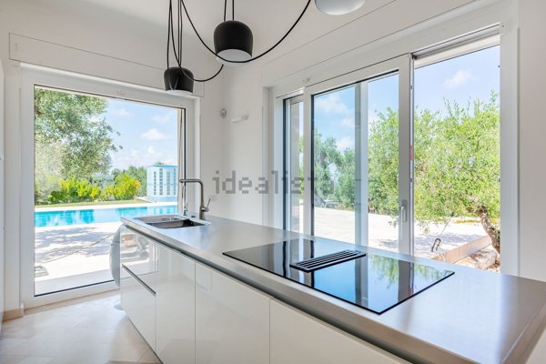 casa indipendente in vendita a Carovigno in zona Torre Santa Sabina