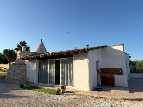 casa indipendente in vendita a Carovigno