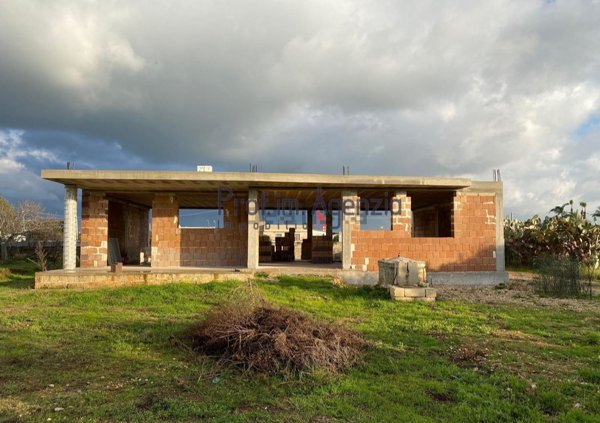 casa indipendente in vendita a Carovigno in zona Serranova