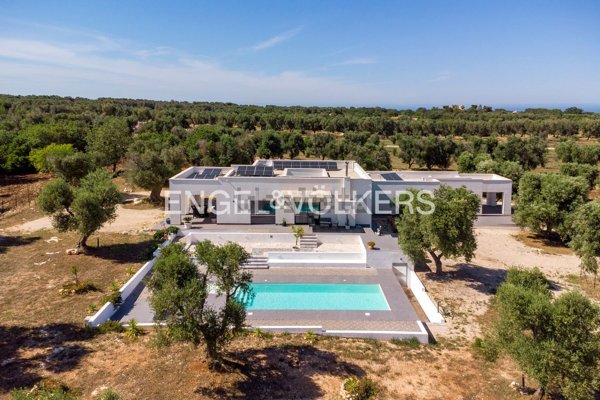 casa indipendente in vendita a Carovigno