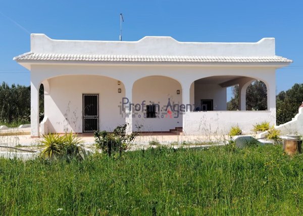 casa indipendente in vendita a Carovigno