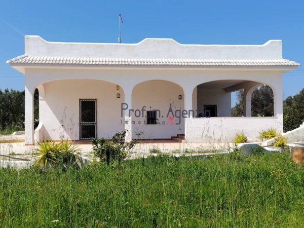 casa indipendente in vendita a Carovigno