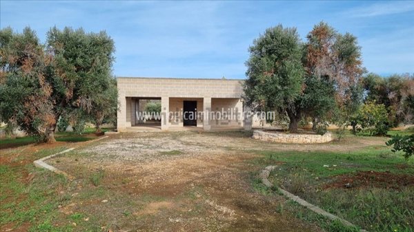 casa indipendente in vendita a Carovigno