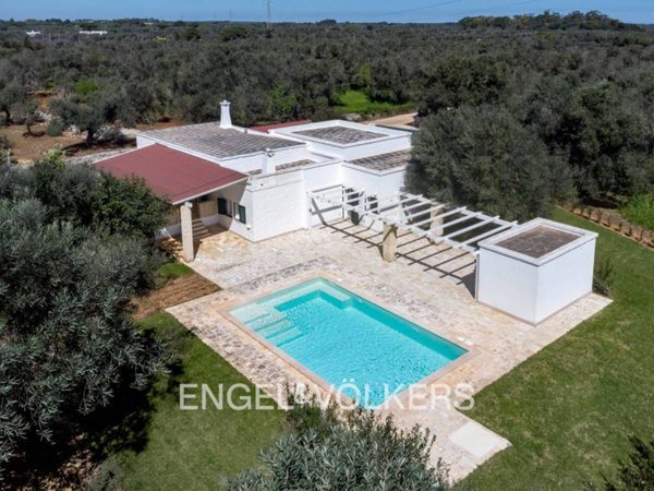 casa indipendente in vendita a Carovigno in zona Serranova