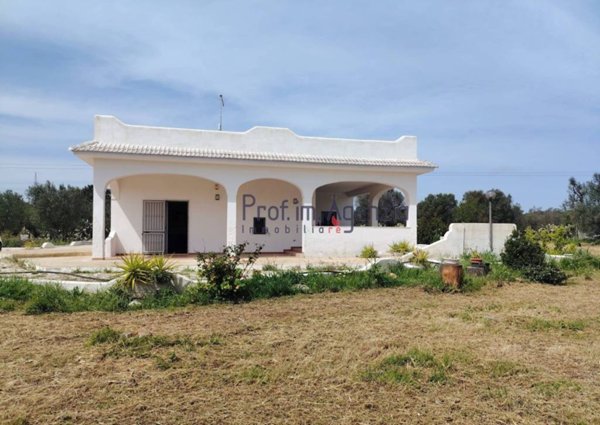 casa indipendente in vendita a Carovigno