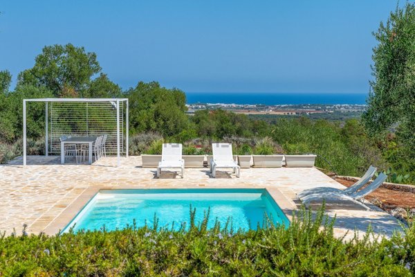 casa indipendente in vendita a Carovigno in zona Serranova