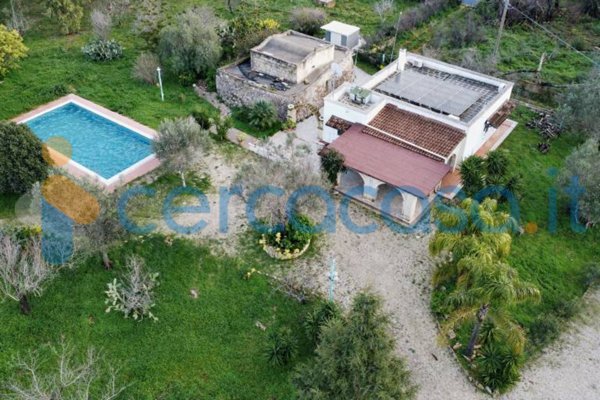 casa indipendente in vendita a Carovigno