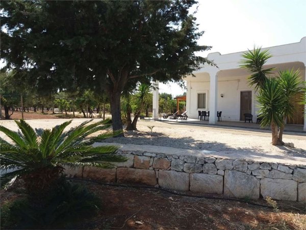 casa indipendente in vendita a Carovigno