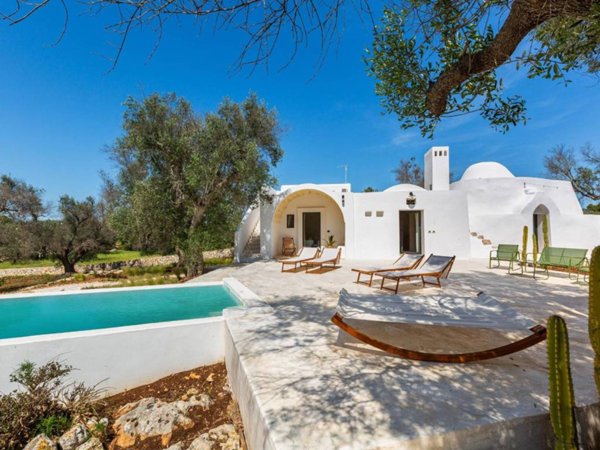 casa indipendente in vendita a Carovigno