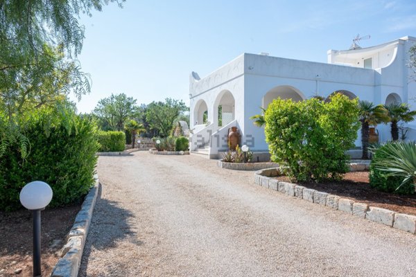 casa indipendente in vendita a Carovigno