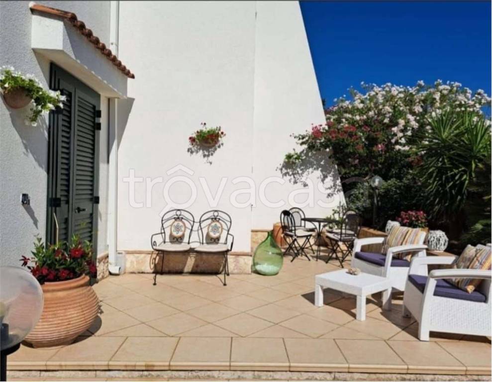 casa indipendente in vendita a Carovigno in zona Torre Santa Sabina