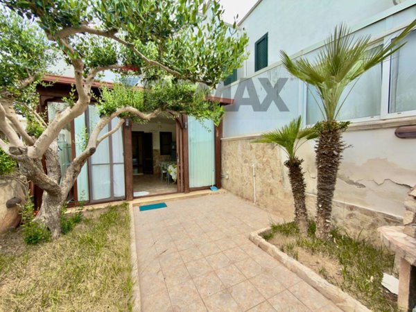 casa indipendente in vendita a Carovigno