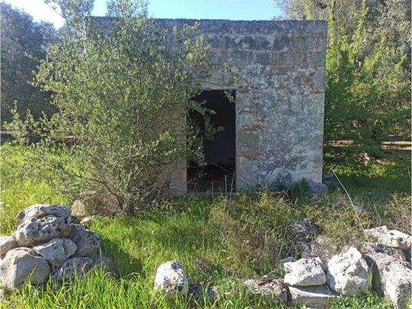 terreno edificabile in vendita a Carovigno in zona Serranova