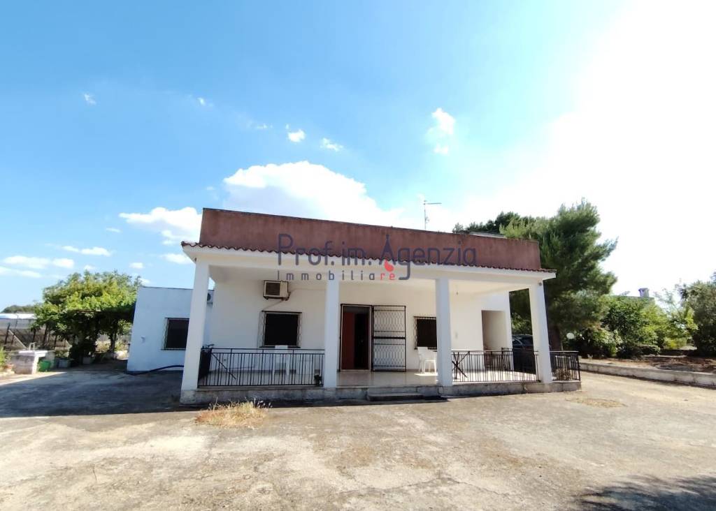 casa indipendente in vendita a Carovigno